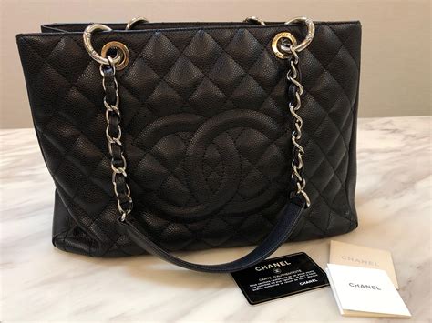 chanel purse leather|where to buy chanel 22.